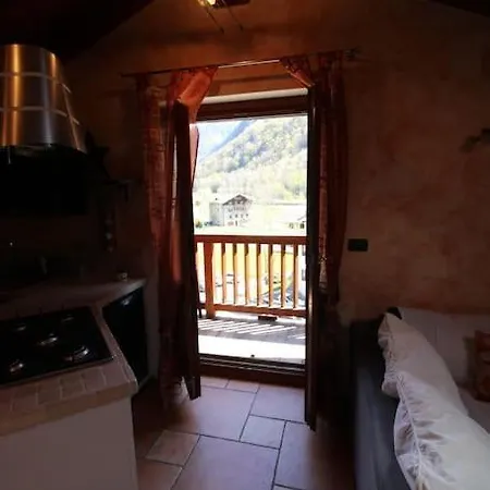 Anita Haus - Valle D'aosta Apartment Issime